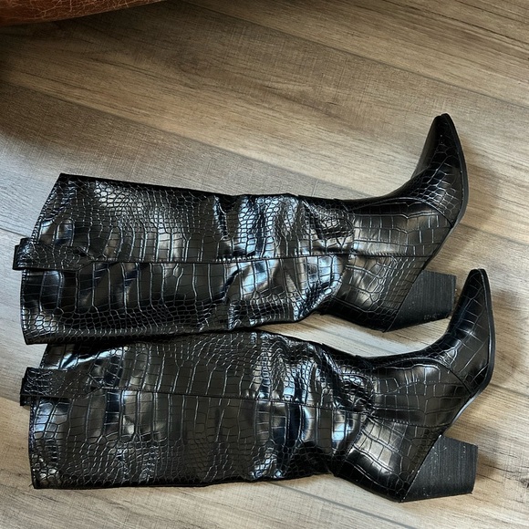 Princess Polly Riley Boot - Picture 5 of 8